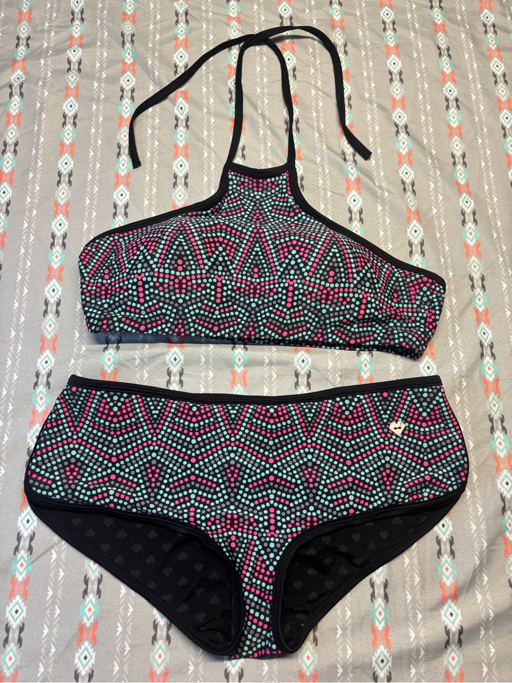 🍄High-Neck Two-Piece Bikini Set in Black with Pink & Teal Dot Print